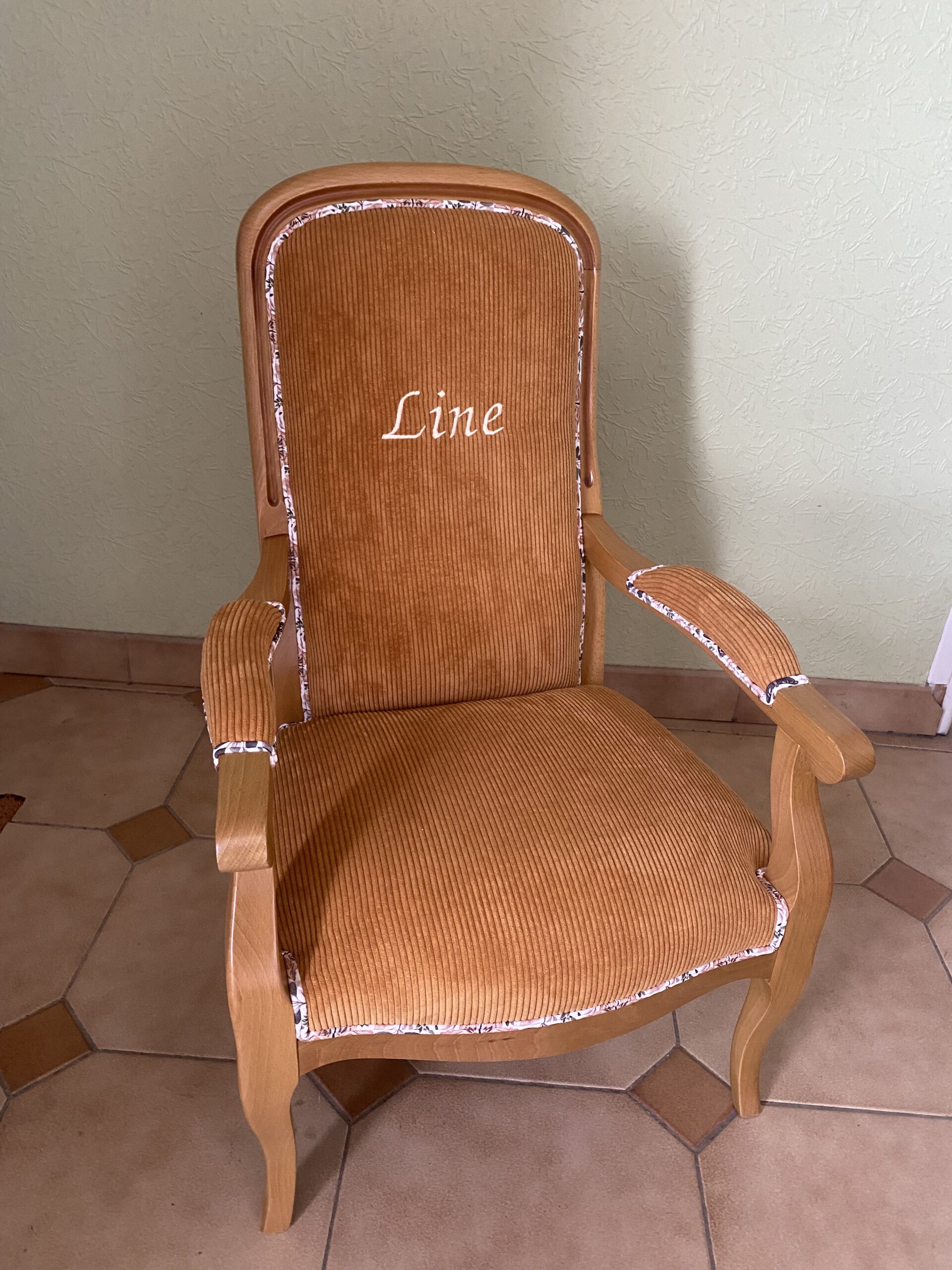 Lire la suite à propos de l’article Fauteuil VOLTAIRE enfant