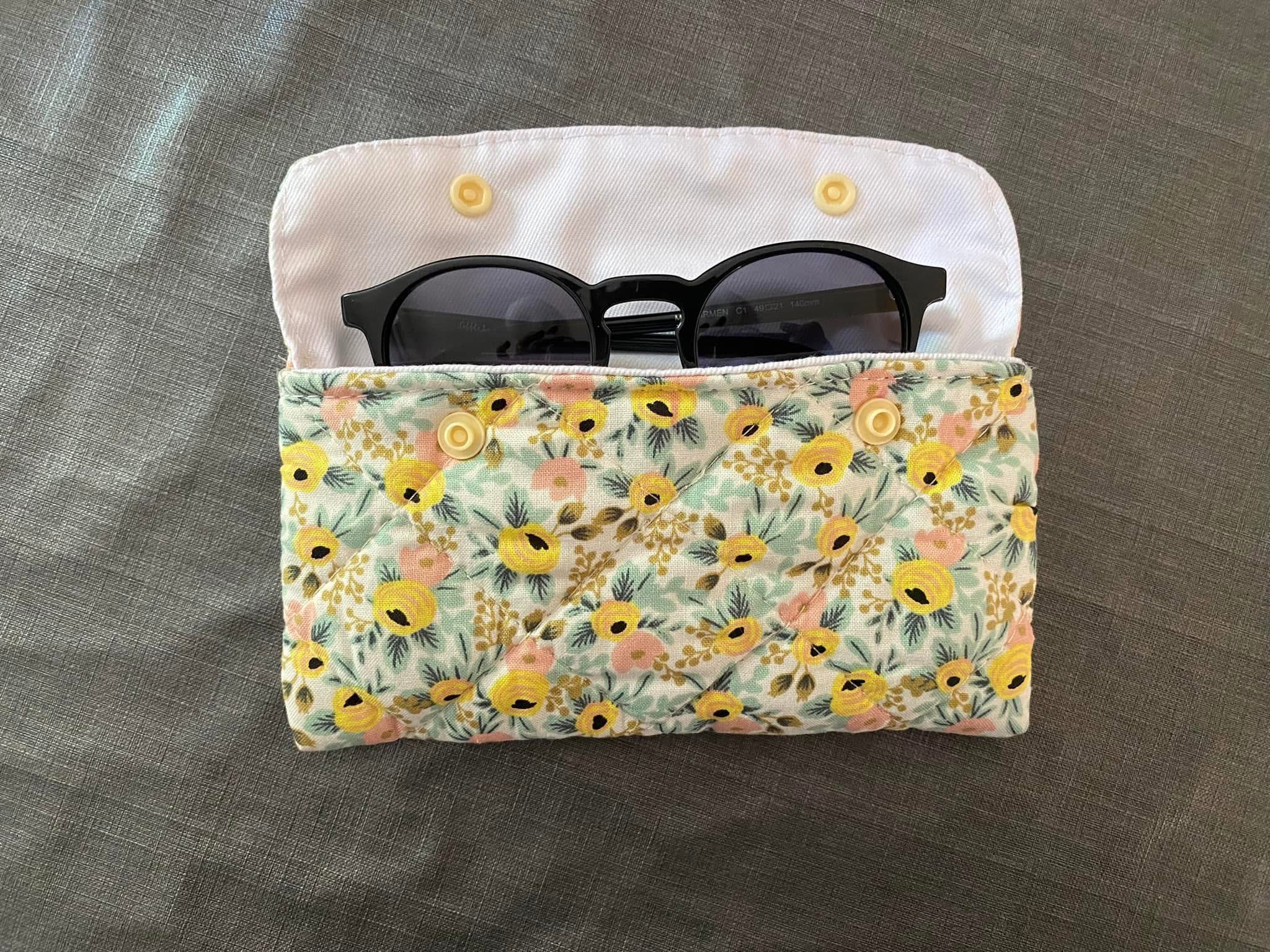 Étui à lunettes