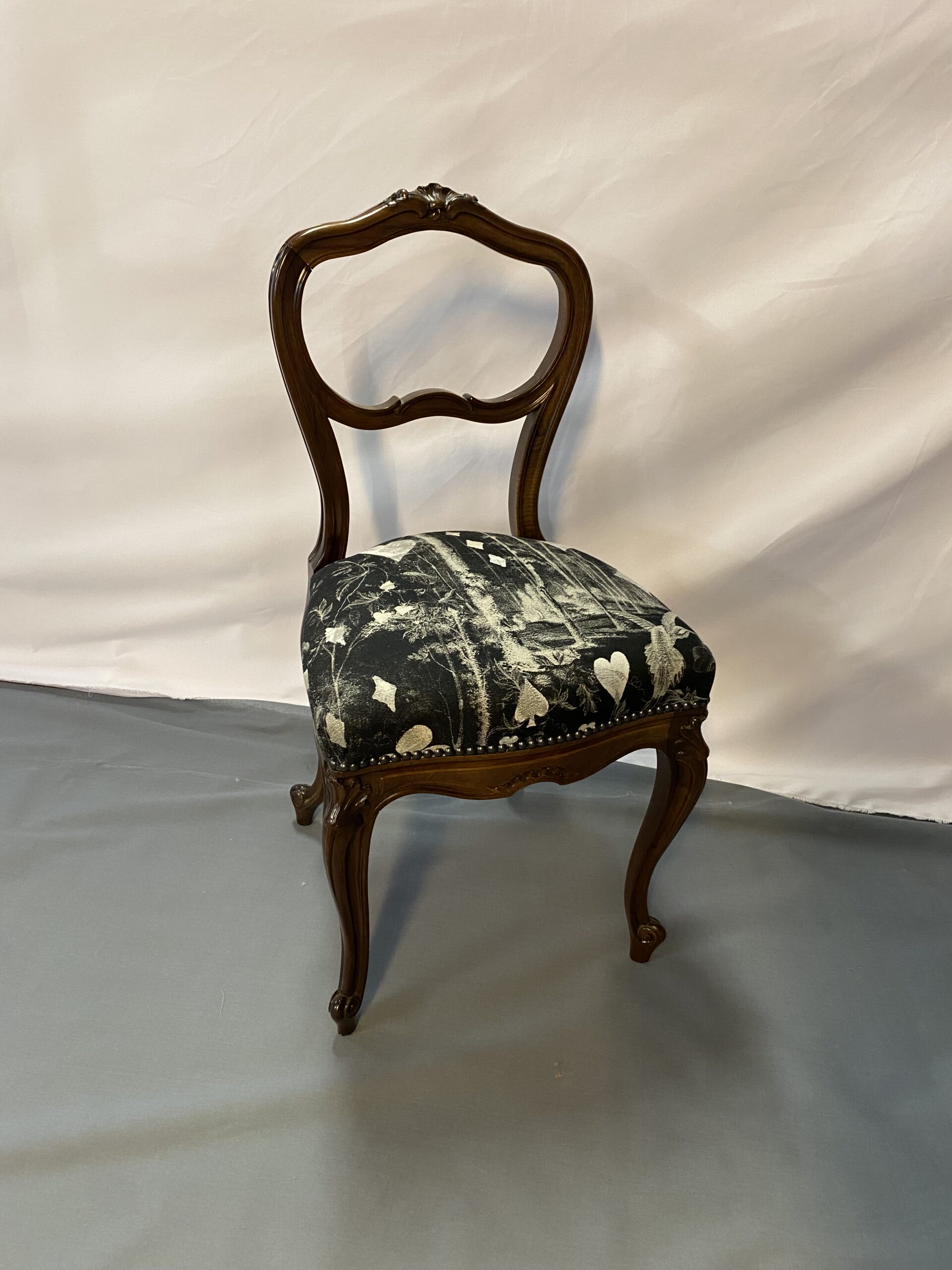 Lire la suite à propos de l’article Chaise