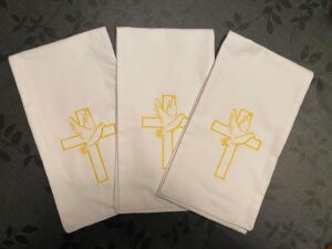 Read more about the article ÉCHARPE DE BAPTÊME